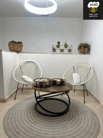 דו משפחתי, קרני שומרון