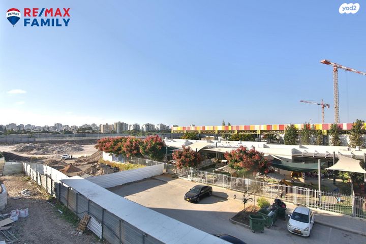 דירה, יוסי בנאי, נאות אפק, אפקה, קרית ביאליק