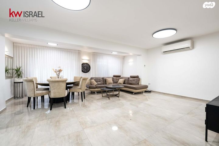 דירת גן, שדרות ישראל גורי, קרית שלום, תל אביב יפו