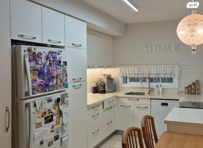 דירה, גאולה, כפר סבא