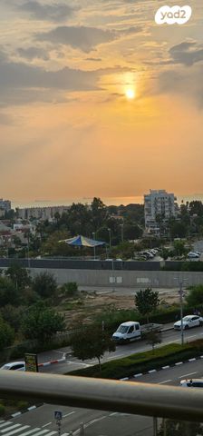 דירה, אהוד מנור, הכרם ב, עכו