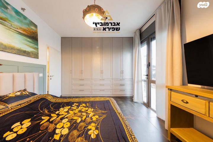 גג/ פנטהאוז, שניר, חדרה