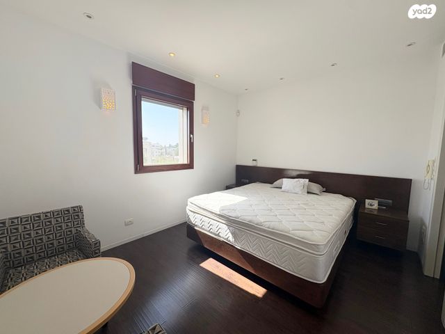 דירה, ג'ורג' וושינגטון, טלביה, קוממיות, ירושלים