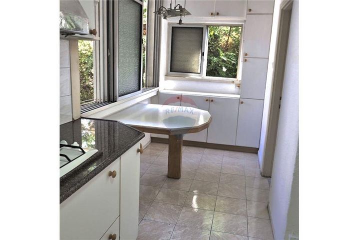 דירה, המעורר, בורוכוב, גבעתיים