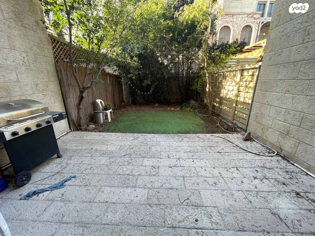 דירת גן, ישמח מלך, ממילא, ירושלים