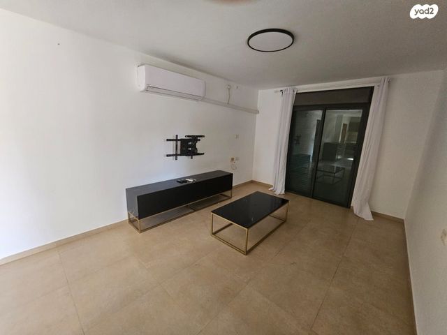 בית פרטי/ קוטג', גיאה