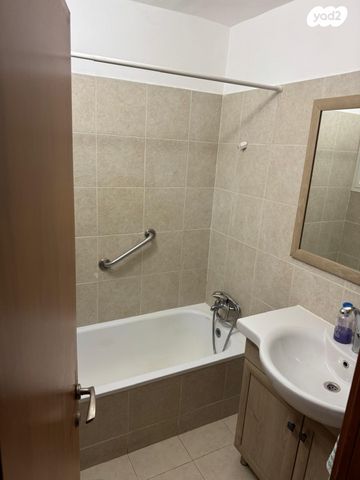 דירה, ההסתדרות, נאות שושנים, חולון