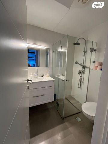 בית פרטי/ קוטג', נווה מגן, רמת השרון