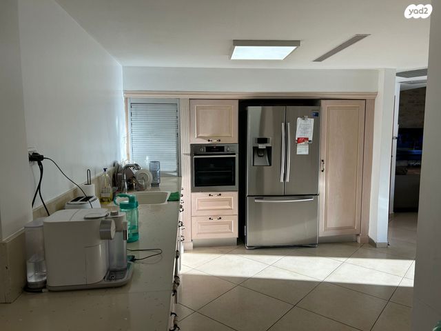 גג/ פנטהאוז, אהוד מנור, קרית אילון, חולון