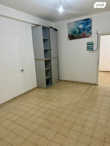 דירה, דב הוז, פרדס כץ, בני ברק