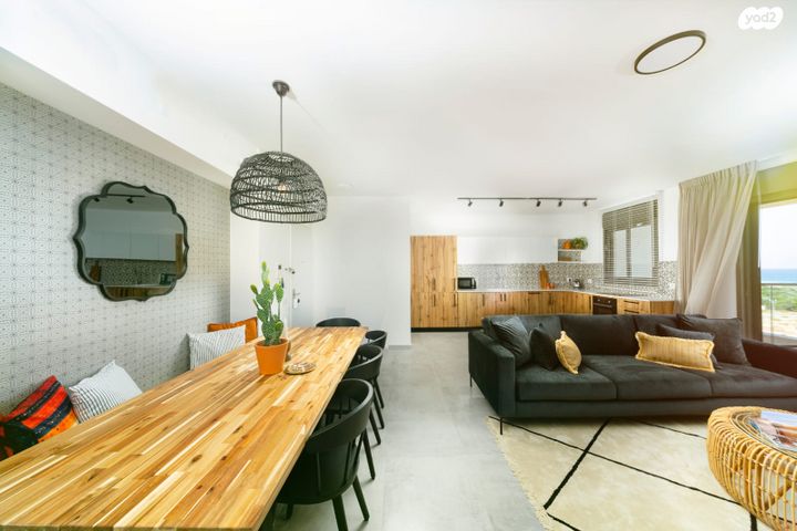 דירה, אלמוג, אכזיב, נהריה