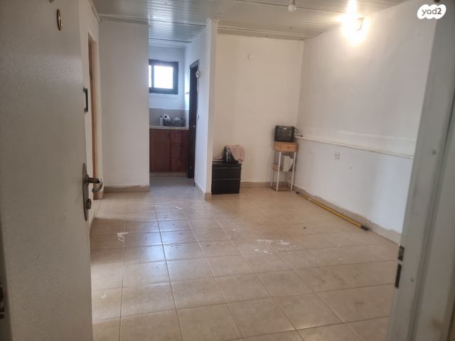 דירה, ב' / צפון מערב העיר, רחובות