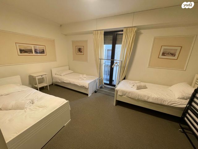 דירת גן, ישמח מלך, ממילא, ירושלים