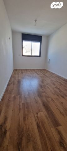 דירה, הרצליה