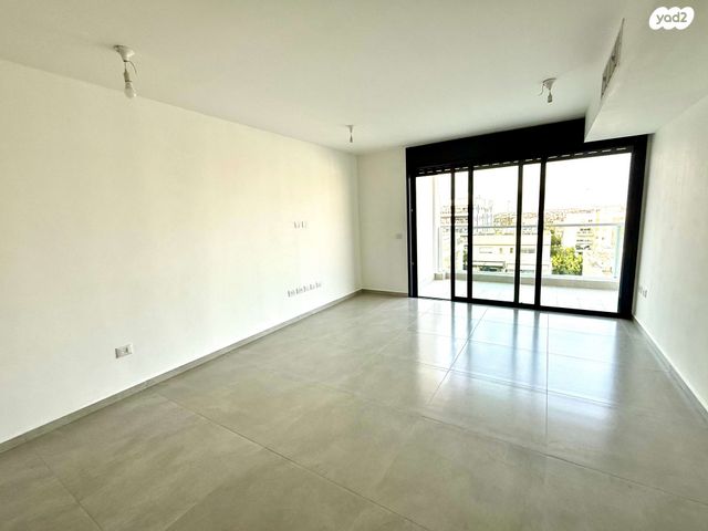 דירה, שדרות ח"ן, הרצליה