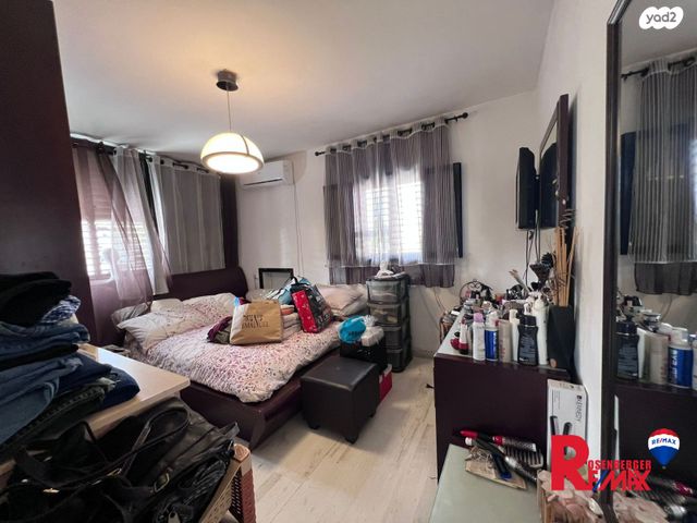 גג/ פנטהאוז, הסנהדרין 33, ג'סי כהן, חולון