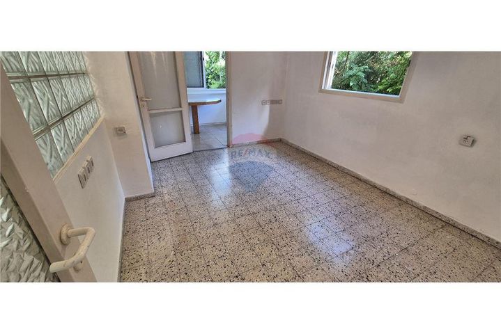 דירה, המעורר, בורוכוב, גבעתיים