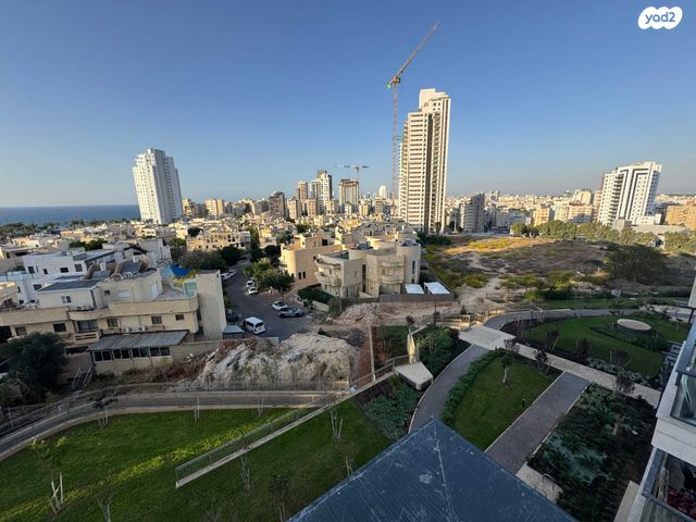 דירה, אמנון ליפקין שחק, נוף הטיילת, נתניה