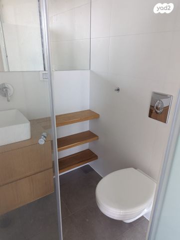 בית פרטי/ קוטג', נווה מגן, רמת השרון