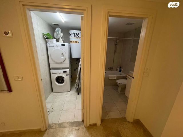 דירת גן, ישמח מלך, ממילא, ירושלים