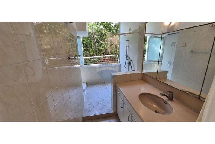 דירה, המעורר, בורוכוב, גבעתיים