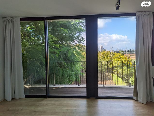 בית פרטי/ קוטג', נווה מגן, רמת השרון