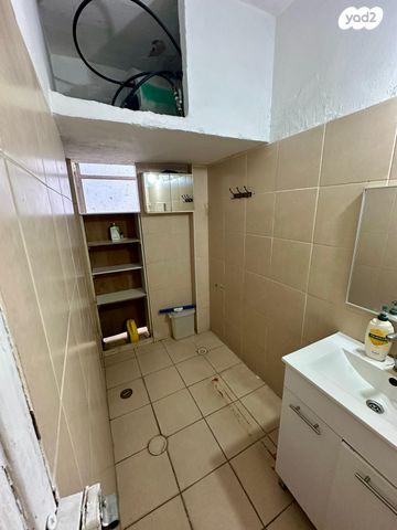 דירה, דב הוז, פרדס כץ, בני ברק