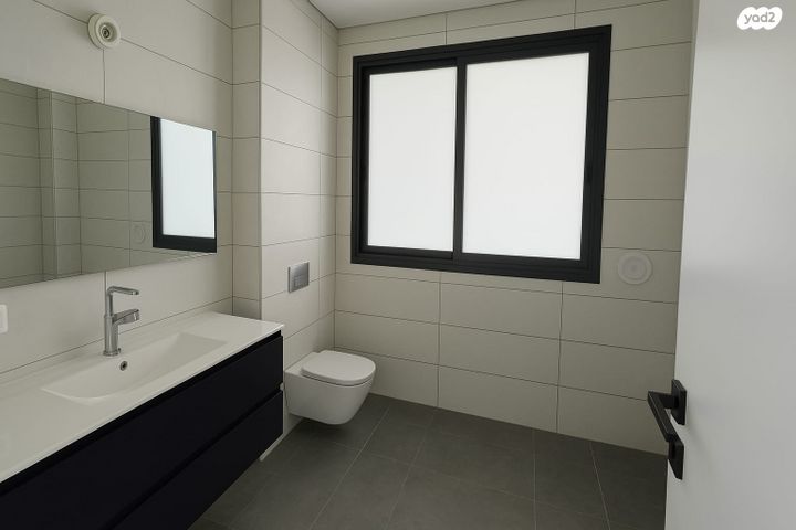 דירה, בנימין וולפוביץ', רעננה