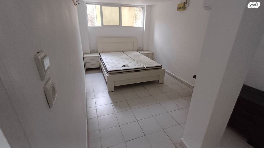 יחידת דיור, שיכון פועלים א', הוד השרון