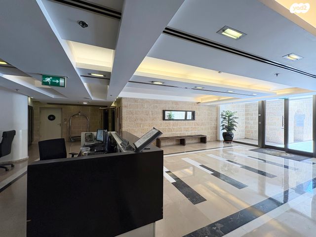 דירה, ג'ורג' וושינגטון, טלביה, קוממיות, ירושלים