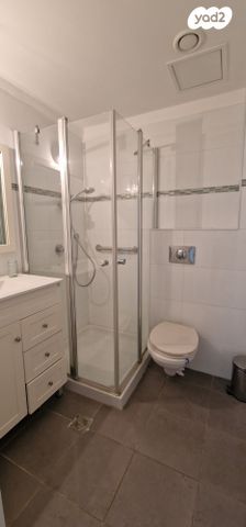 דירה, אבא אבן, קרית הלאום, ירושלים