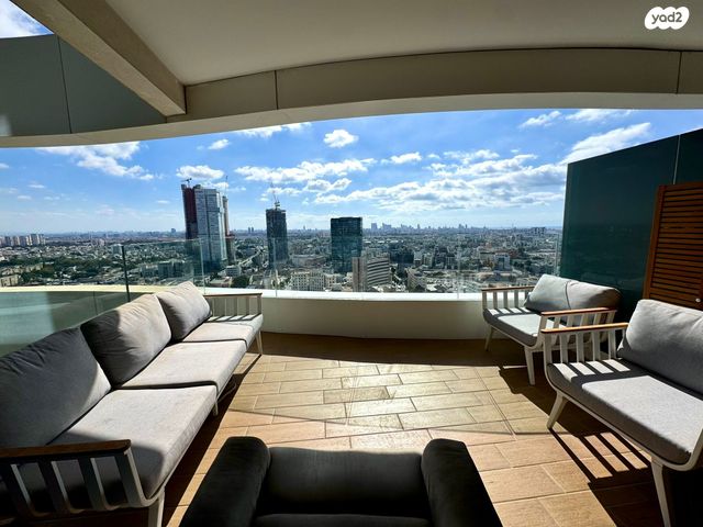 דירה, ישראל טל, מונטיפיורי, הרכבת, תל אביב יפו