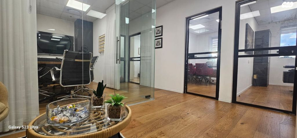 דרך זאב ז'בוטינסקי 7