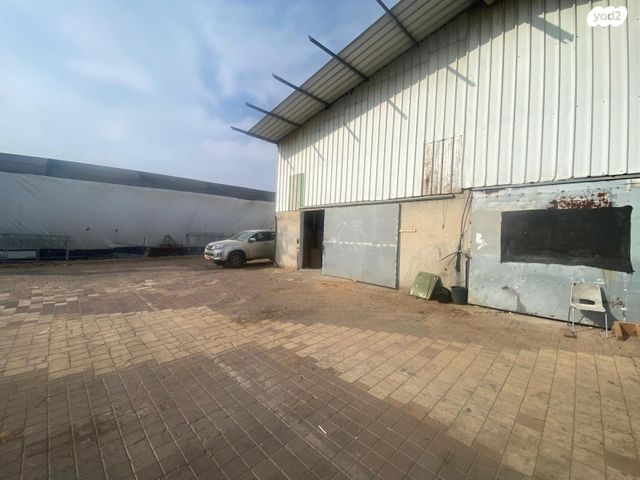 מחסנים, קדימה צורן