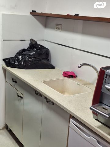 משרדים, חיים משה שפירא, רובע ד', אשדוד