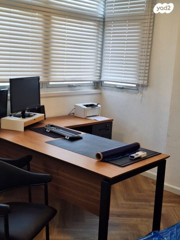 משרדים, חיים משה שפירא, רובע ד', אשדוד