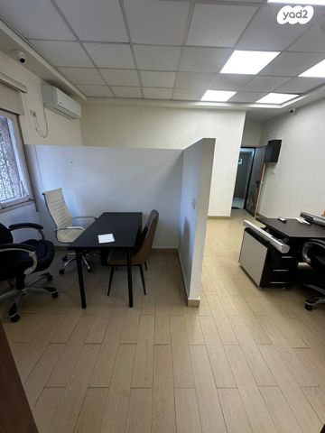 משרדים, רש"י, הפועל המזרחי ד', שיכון ד', בני ברק