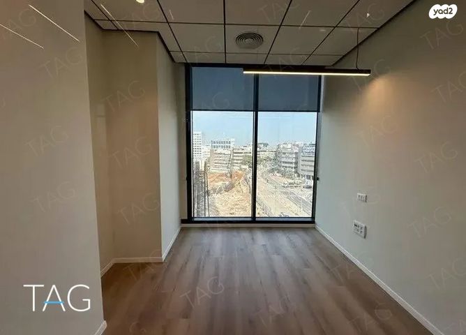 משרדים, דרך מנחם בגין 13, בורסה, רמת גן