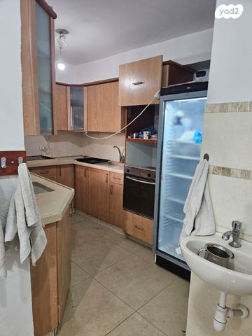 משרדים, רמב"ם, בני ברק