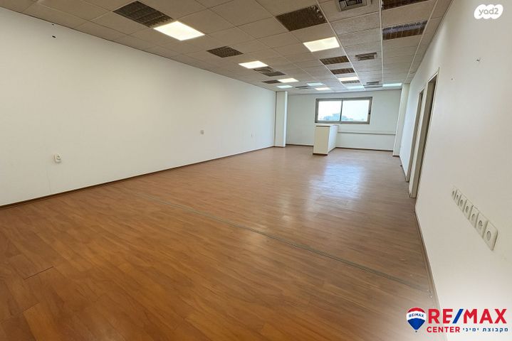 משרדים, הנחושת, אזור תעשיה א, חולון