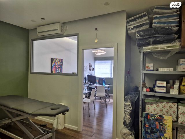 קליניקות, הוד השרון