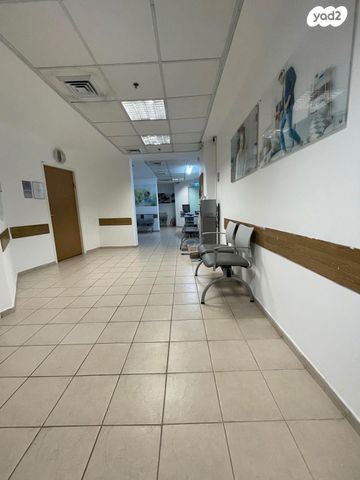 קליניקות, שמחה הולצברג, נאות שמיר, רמלה