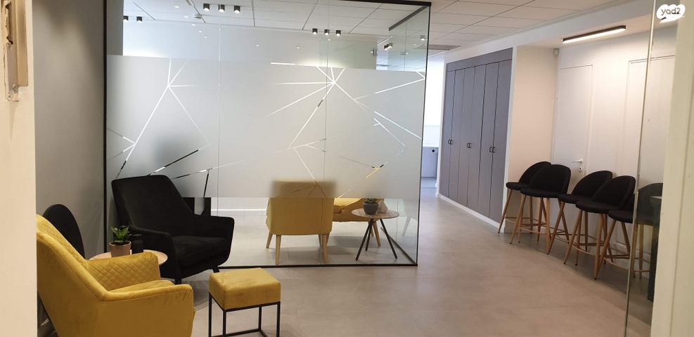 משרדים, יגאל אלון, תל אביב יפו