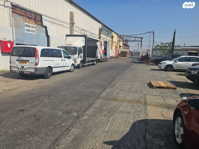 מחסנים, רמת אליהו, ראשון לציון