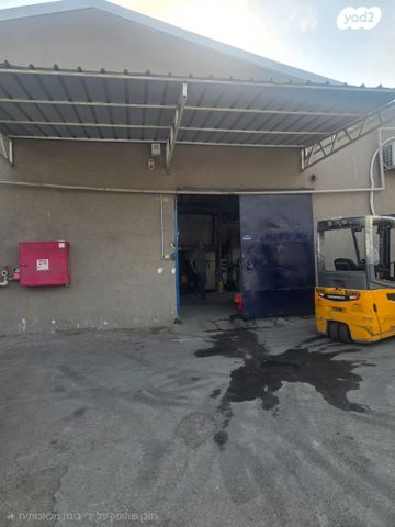 מבני תעשיה, חולון