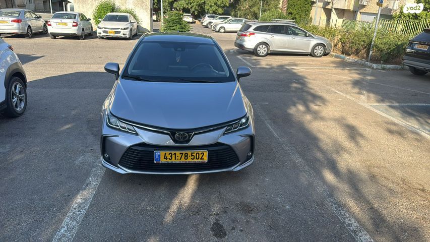 טויוטה קורולה