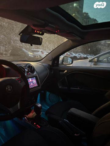 אלפא רומיאו מיטו