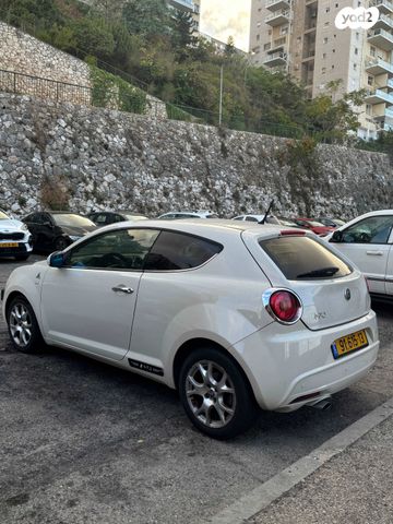 אלפא רומיאו מיטו