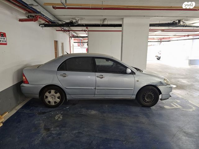 טויוטה קורולה