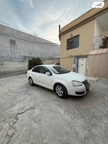 מודעת רכב פולקסווגן ג'טה